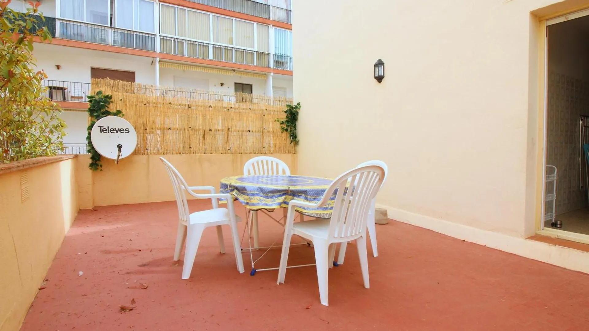 Apartamento Centrico Con Terraza, A 350M De La Playa En Santa Margarita - Es-228-108 Roses